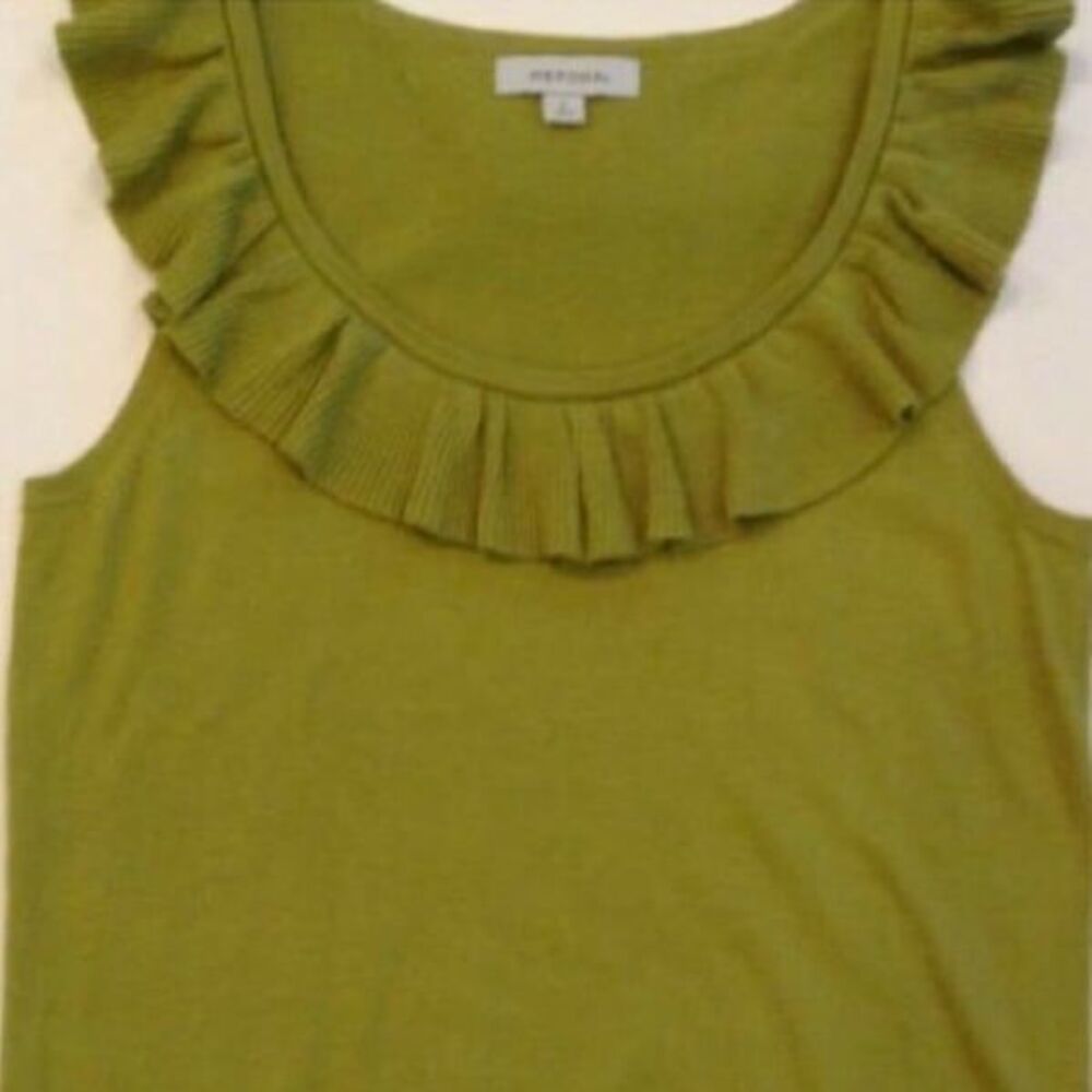 Merona light green sweater vest top